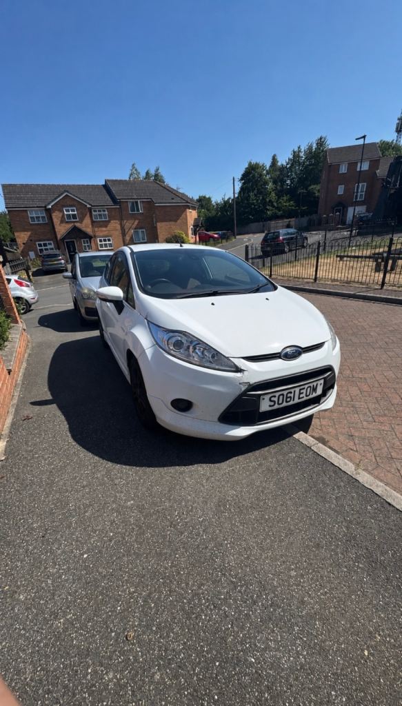 Ford, FIESTA, Hatchback, 2011, Manual, 1560 (cc), 3 doors