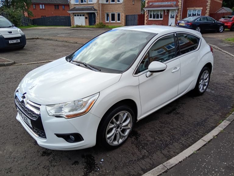 Citroen, DS4, Hatchback, 2015, Manual, 1560 (cc), 5 doors