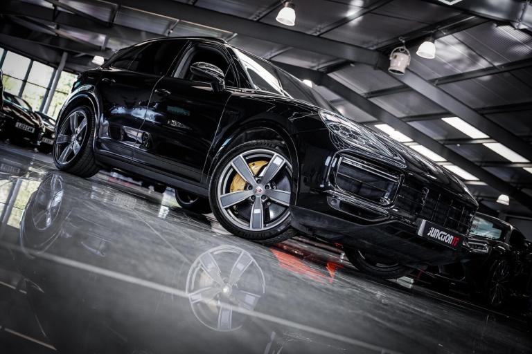 2020 Porsche Cayenne 4.0 V8 E-Hybrid 14.1kWh Turbo S TiptronicS 4WD Euro 6 (s/s) 5dr ESTATE Petro...