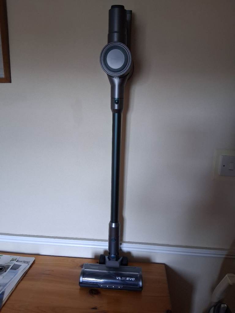 Cordless vacuum cleaner 