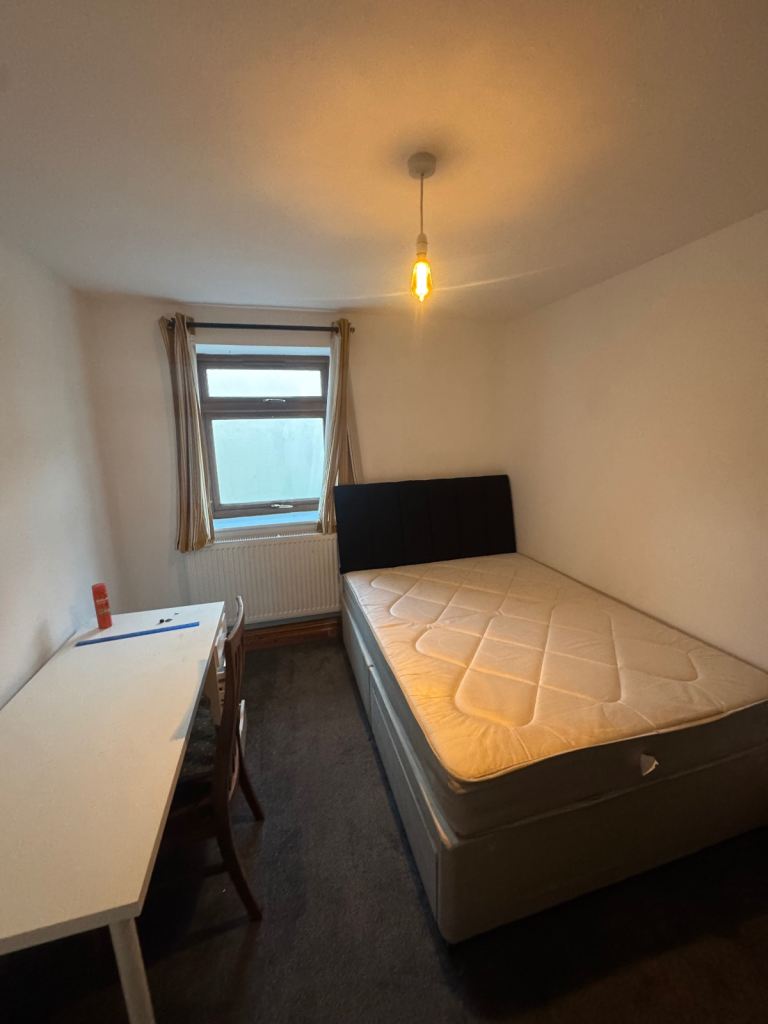 Room to Rent Bills included Temple Meads 15 min walk to Centre 
