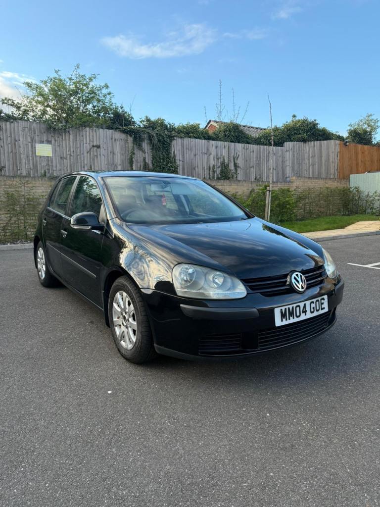 Volkswagen Golf AUTO 2004