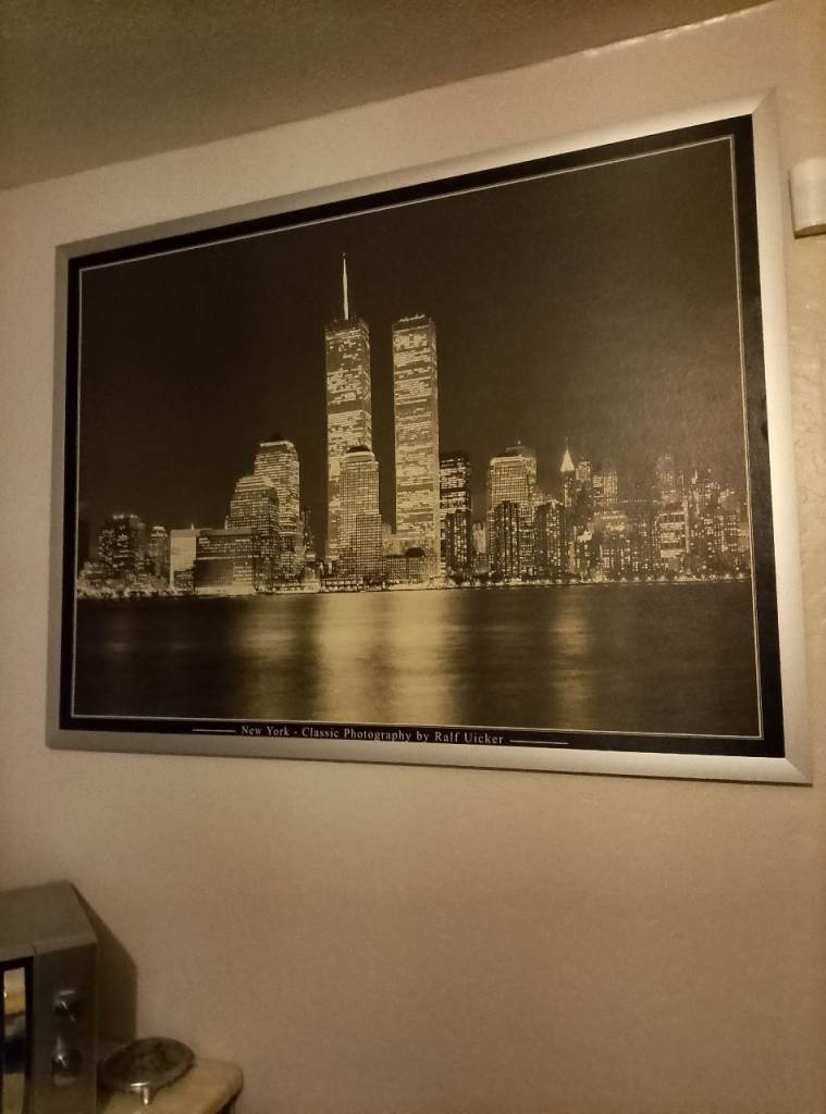 Large photo frame new York 