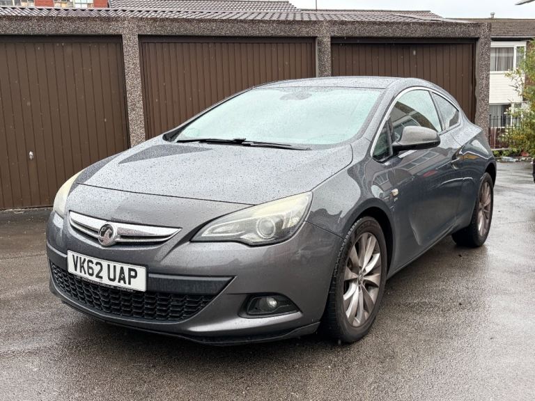 Vauxhall, ASTRA GTC, Hatchback, 2012, Manual, 1364 (cc), 3 doors