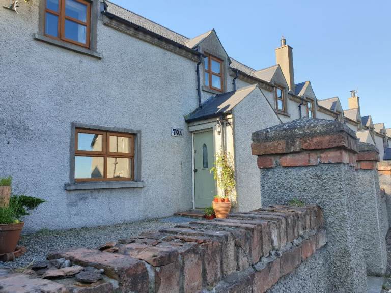 Stunning Cottage For Rent