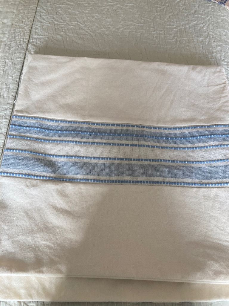 The Hampton style cushion covers 