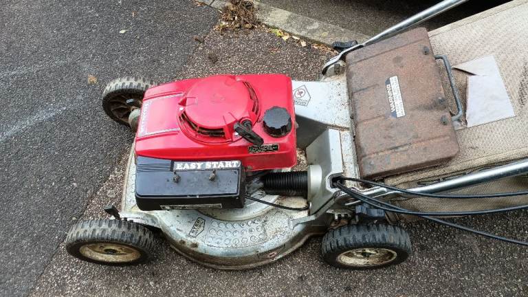 Honda HR194 Lawnmower  self drive wheels old good school
