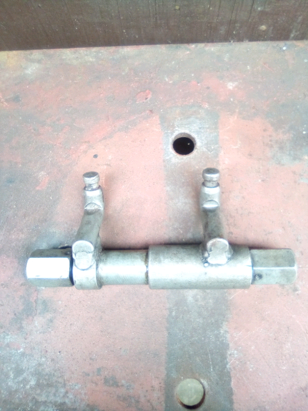 Golf exhaust spring clip tool
