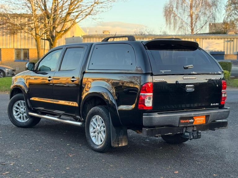 2015 Toyota Hilux Invincible D/Cab Pick Up 3.0 D-4D 4WD 171 Auto PICK UP DIESEL Automatic