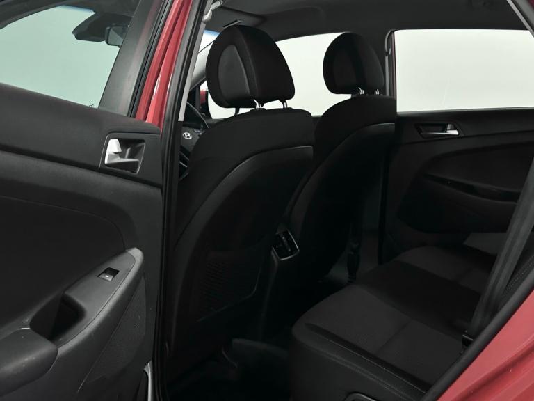 2016 Hyundai TUCSON Blue Drive SE Nav 1.7 CRDi ( 116 bhp ) Station Wagon Diesel Manual