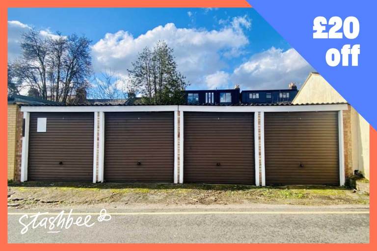 Garage to rent in London (E11) | Stashbee