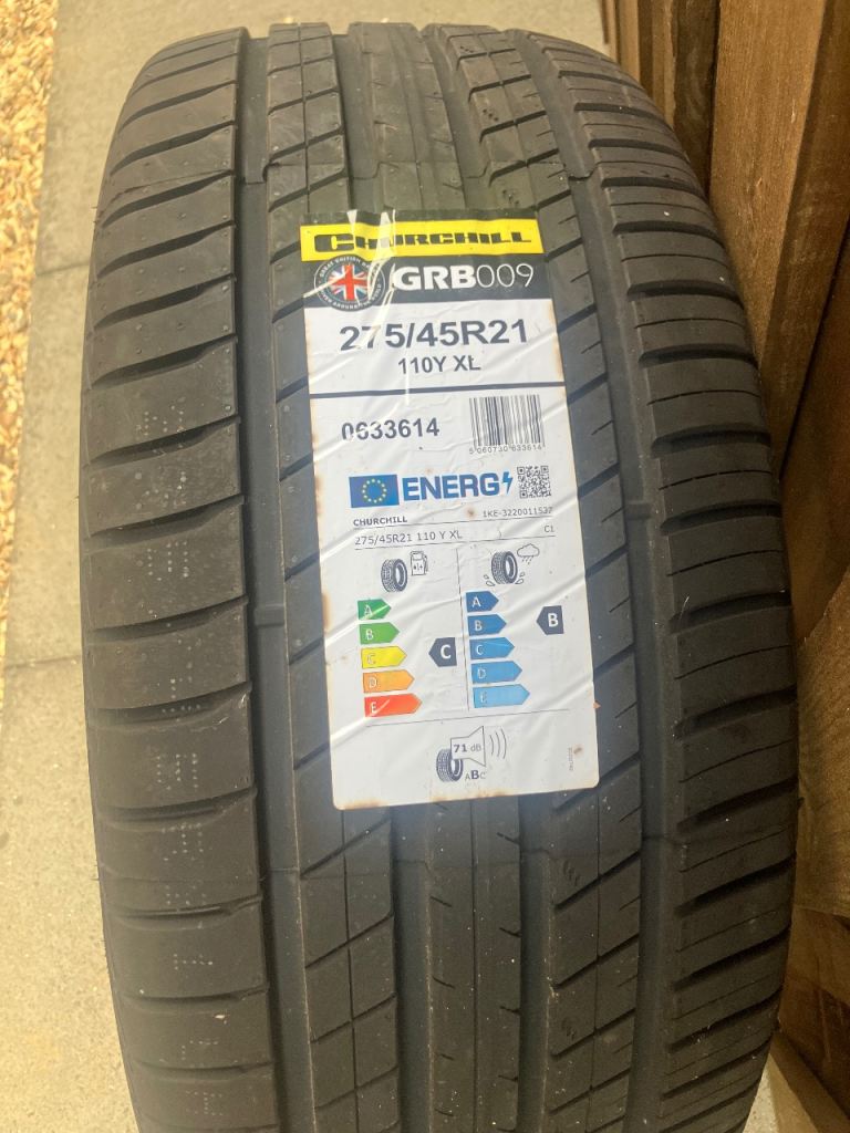 275/45/R21 Churchill tyre