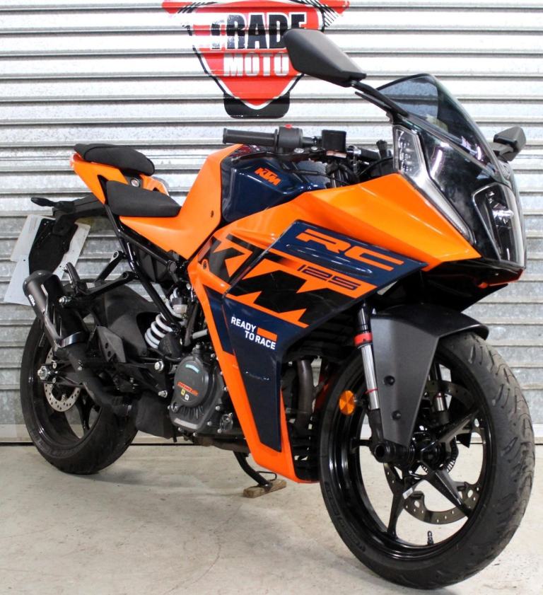 2024 74 KTM RC 125 ABS RC125 NEW SHAPE TRADE SALE LEARNER LEGAL 970 mls NEW MOT