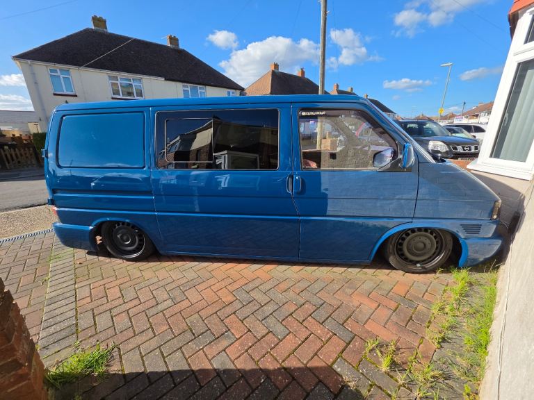 SLAMMED!!!! VW T4 Transporter 