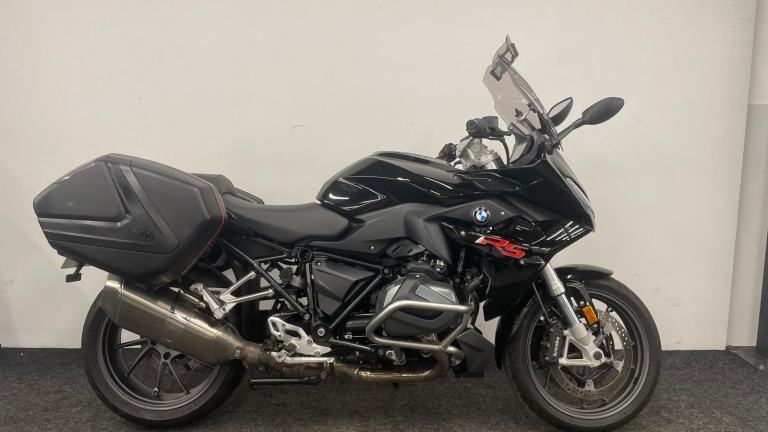 BMW R1250 RS ** 12 MONTH MOT - PANNIERS - CRASH BARS ** 