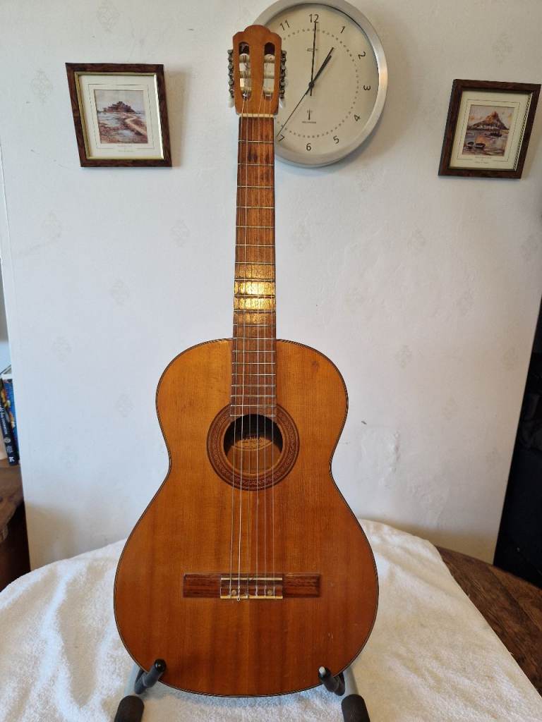 IBANEZ MODEL 350 GUITAR made in  JAPAN