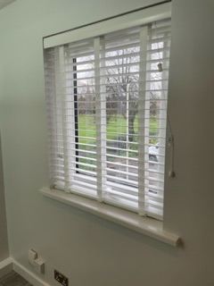 2 Bedroom First Floor Maisonette (Walking Distance to Uxbridge Town Center)