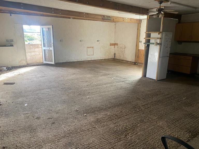 Workshop 25x30ft 