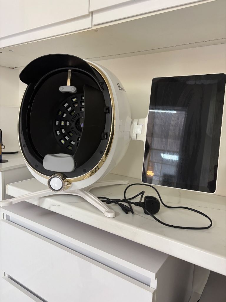 Professional Skin Analyser Machine