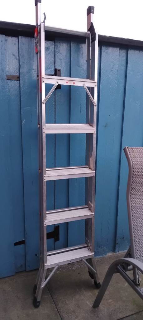 Extendable ladder aluminium
