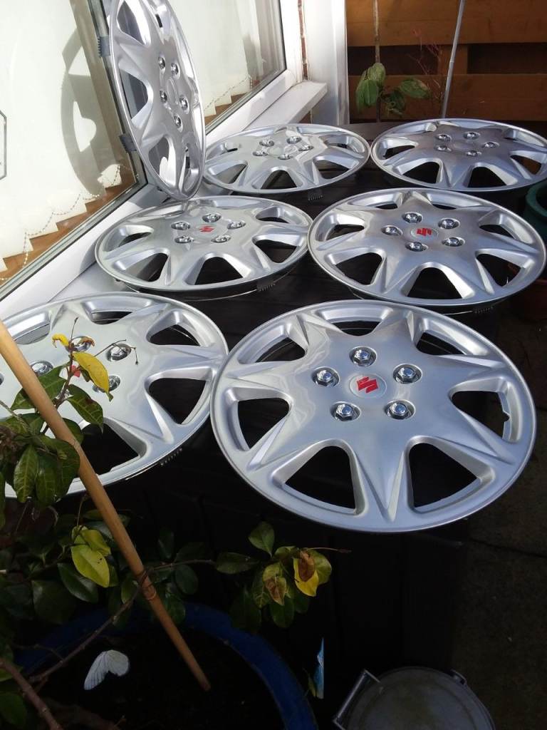 Wheel Trims and wheel nut covers and  number plate chrome trims 