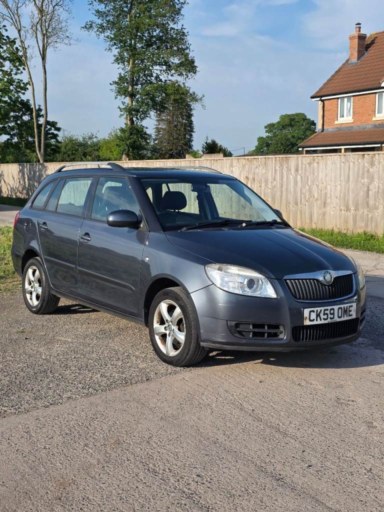Skoda, FABIA, Estate, 2009, Semi-Auto, 1598 (cc), 5 doors