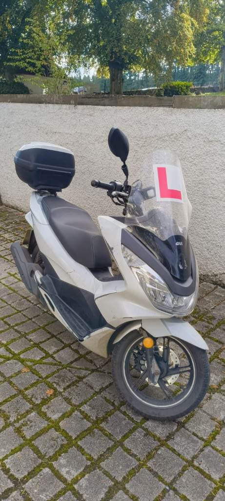 HONDA PCX 125CC MOPED