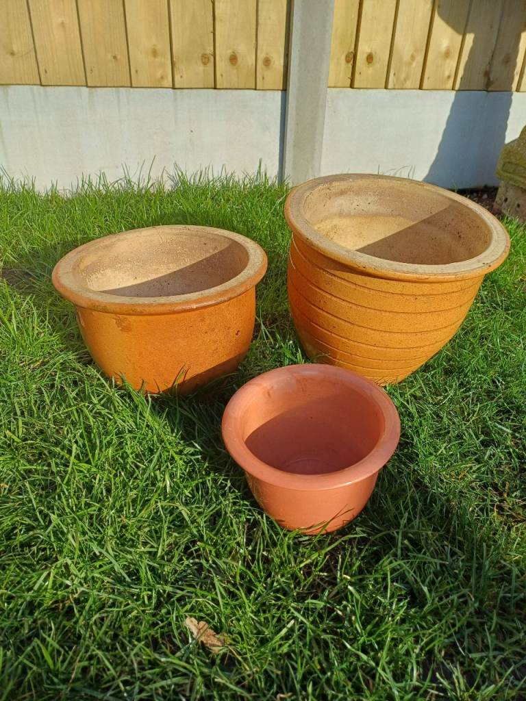 3 x Terracotta Outdoor Garden Plant Pots 