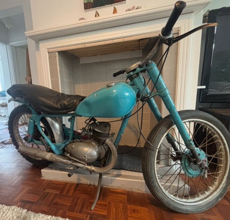 1954 BSA Bantam D3 – Classic British Project Bike
