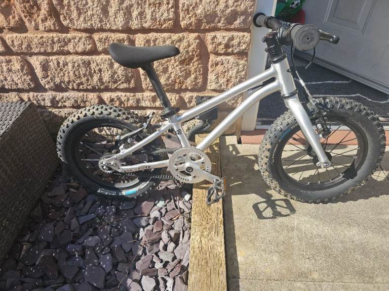 Early Rider Seeker 14" Kids Bike