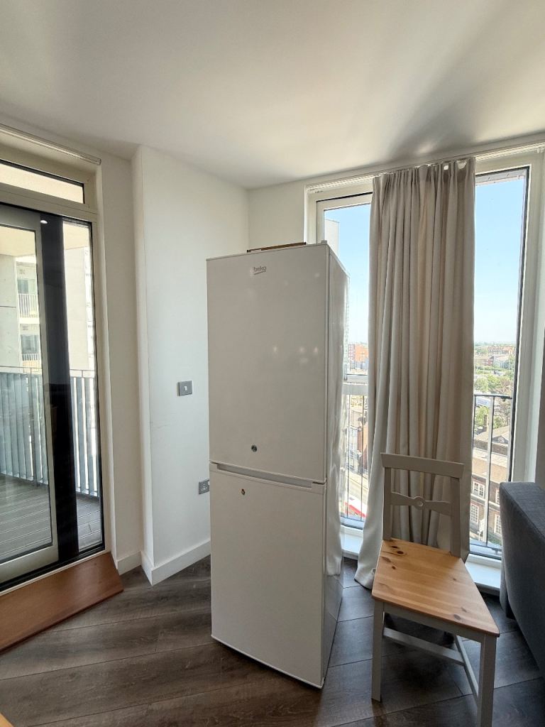 Beko White Freestanding Fridge Freezer - As Good As New