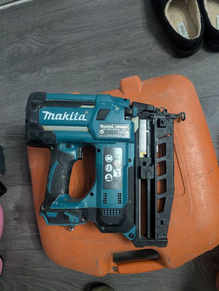 Makita 18v nail gun second fix 