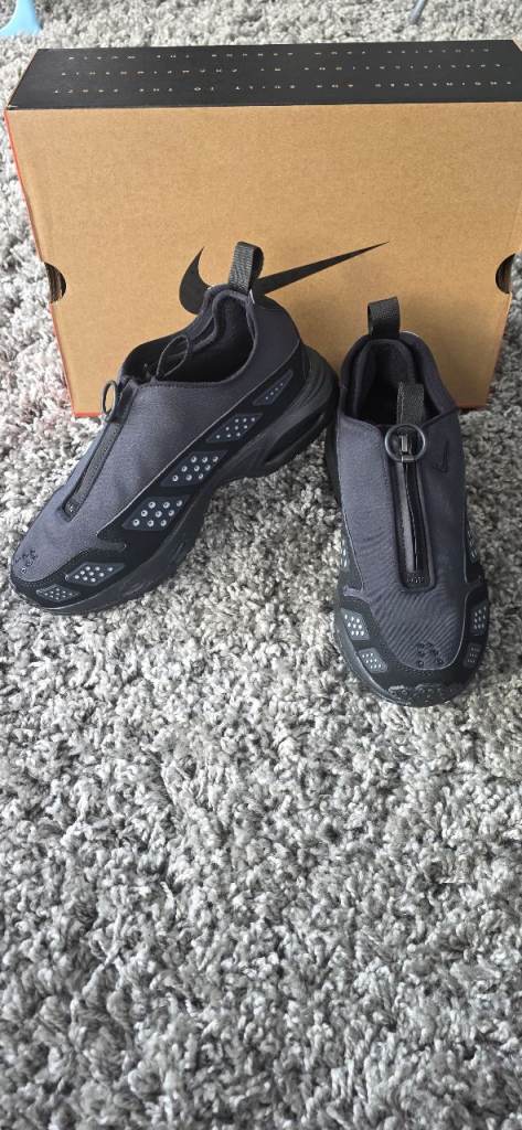 W Nike Air Max SNDR Black Wmns UK Size 6 (Brand New)