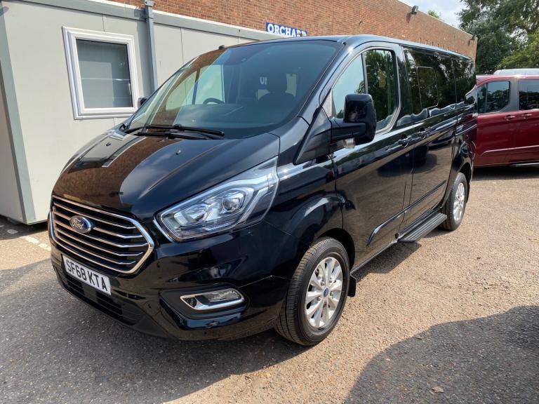 2018 68Reg Ford Tourneo Custom Titanium 2.0 TDCi 4 Seater+Wheelchair Access
