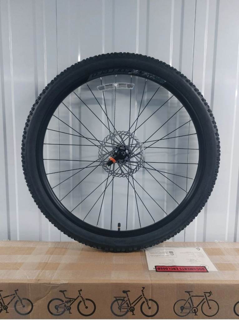 Front & Back Wheels 27.5 Shimano CS-HG200, 8 Speed Cassette For Carrera