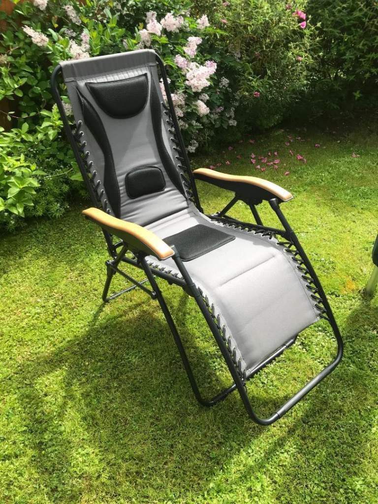 Grey Zero Gravity Recliner Garden Chair – Good Condition