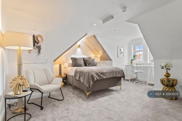 1 bedroom house in Causewayhead Road, Stirling, FK9 (1 bed) (#2803005)