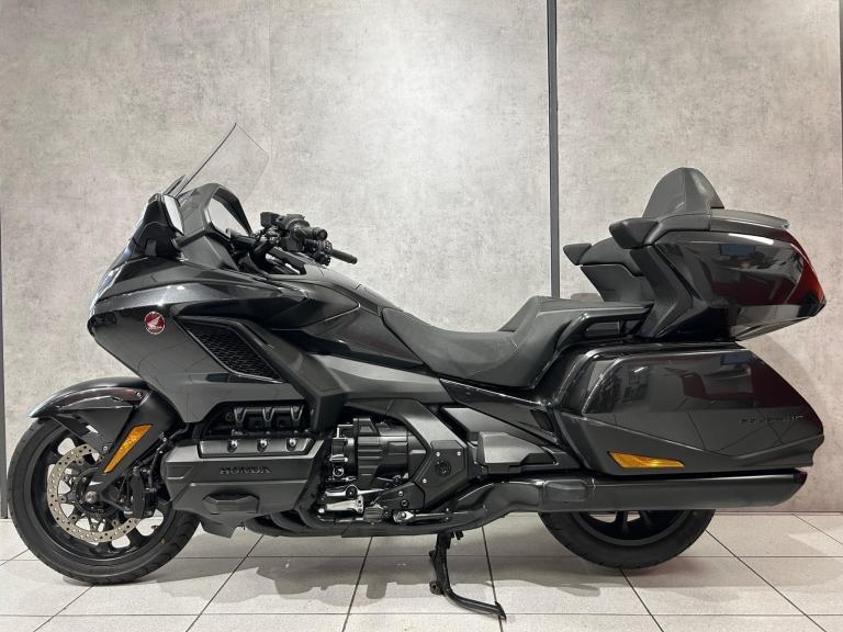 73/2023 Honda GL1800 Goldwing Tour - 13398 miles 