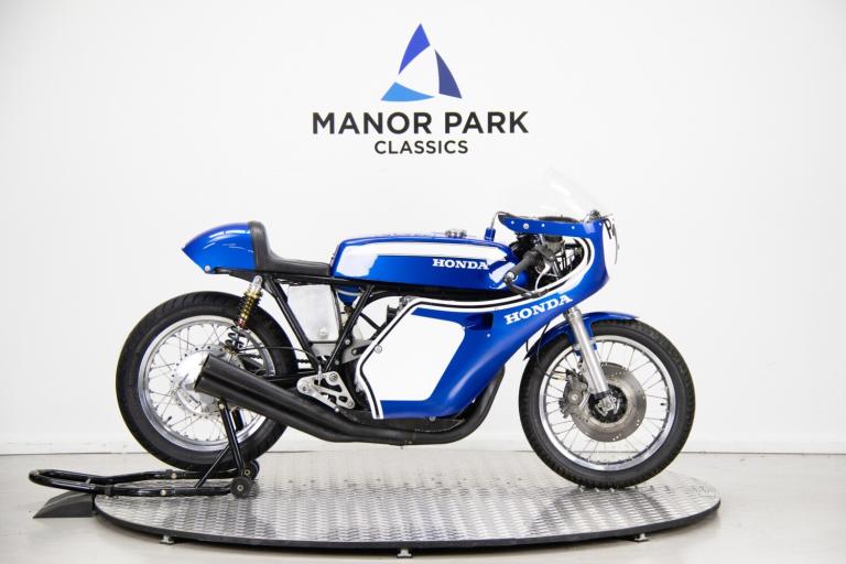  Honda CR750 RACE EVOCATION  Manual