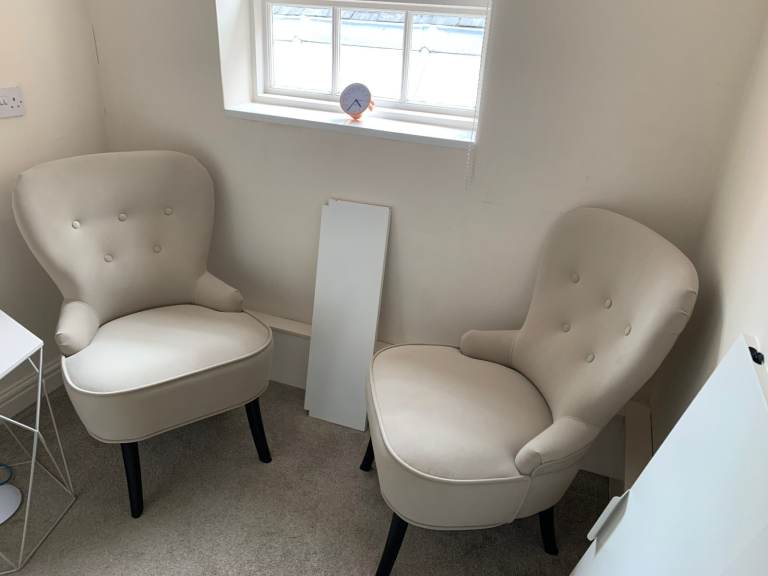 1 x Beige Button-Back Armchair - IKEA Remsta in Hakebo Beige