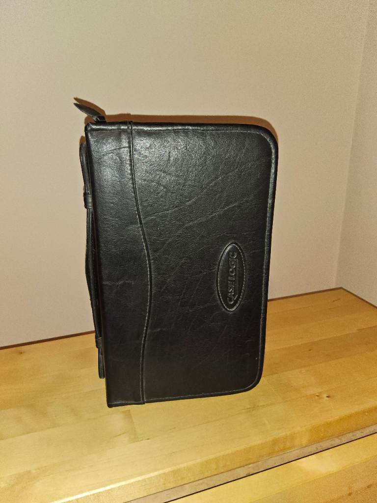 Case Logic Genuine Leather 72 CD/DVD Wallet