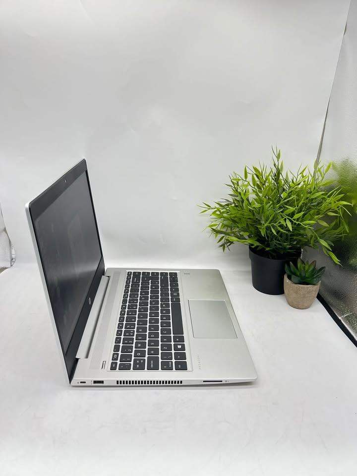 GAMING HP ELITEBOOK LAPTOP AMD RYZEN 5 8 Core AMD RADEON VEGA GRAPHICS ...
