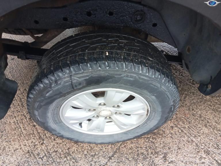 MITSUBISHI L200 2.5 DI-D Trojan Black Manual Diesel 2011