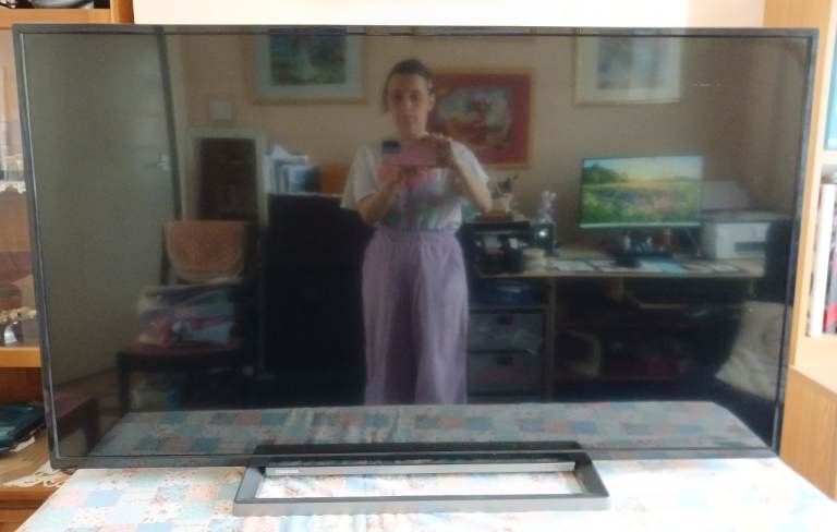 Toshiba 50" led TV