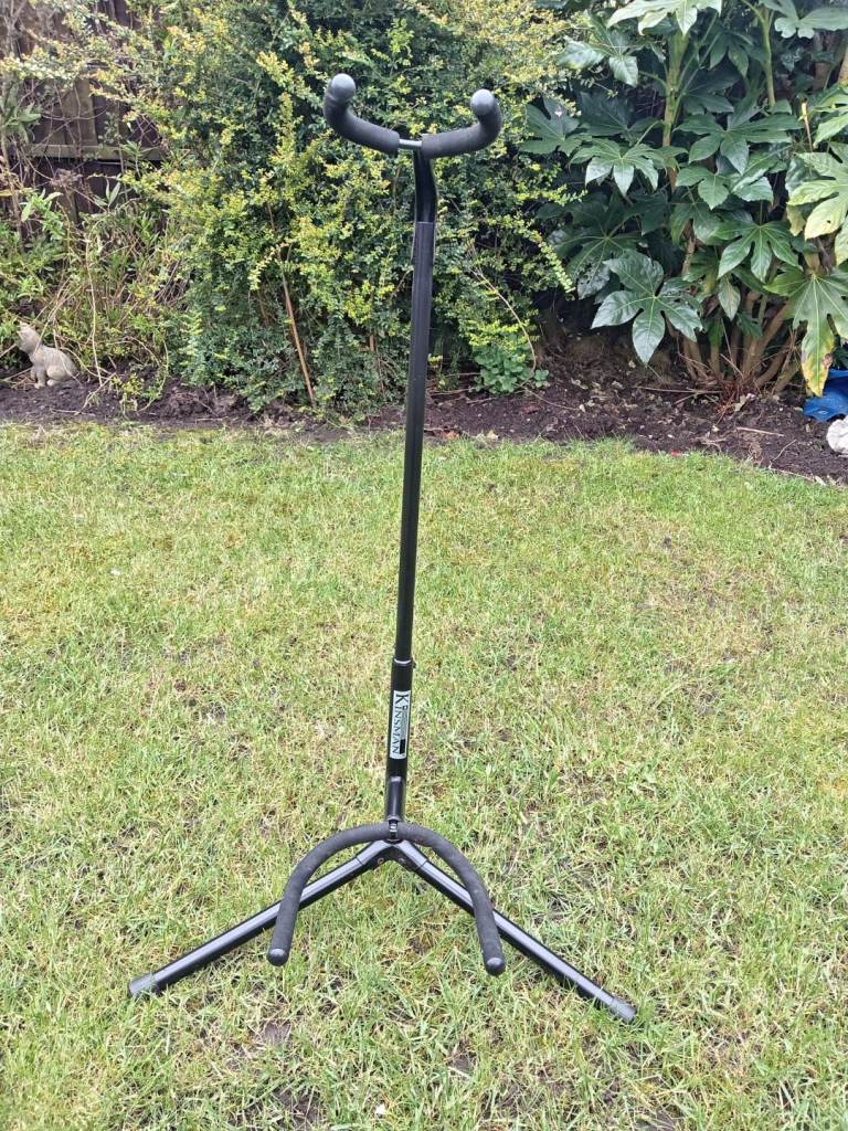 Adjustable Kinsman guitar stand