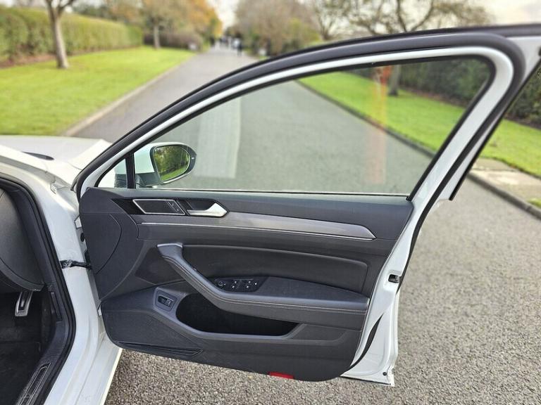 2018 Volkswagen Passat 1.8 TSI 180 R-Line 5dr DSG [Panoramic Roof] ESTATE PETROL Automatic