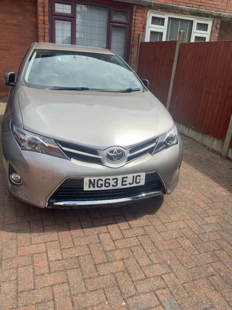 Toyota, AURIS, Hatchback, 2014, Manual