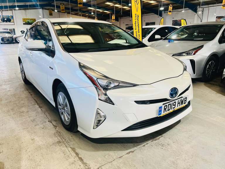 2018 Toyota Prius Toyota Prius Hybrid Petrol White  2018 5 Seater  1.8L Hybrid