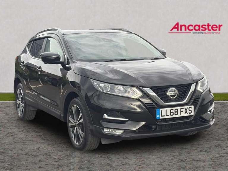 2019 Nissan Qashqai 1.3 DiG-T N-Connecta 5dr [Glass Roof/Executive] Manual Hatchback Petrol Manual