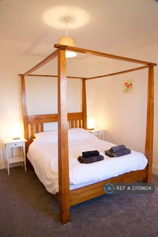 1 bedroom flat in Page Green Terrace, London, N15 (1 bed) (#2709804)